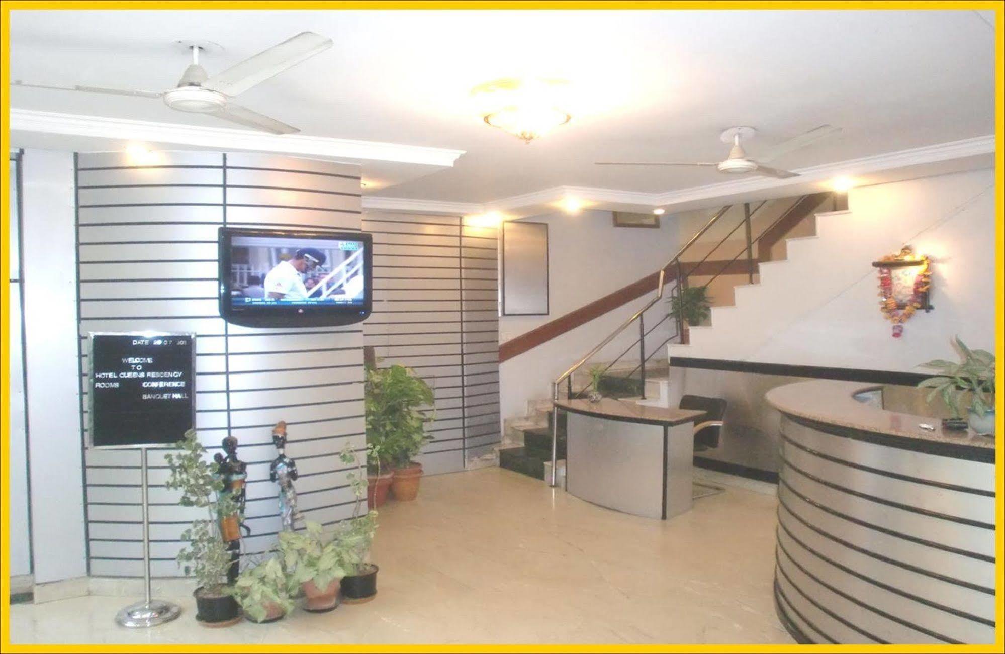 Hotel Queens Residency Gurgaon Exterior photo